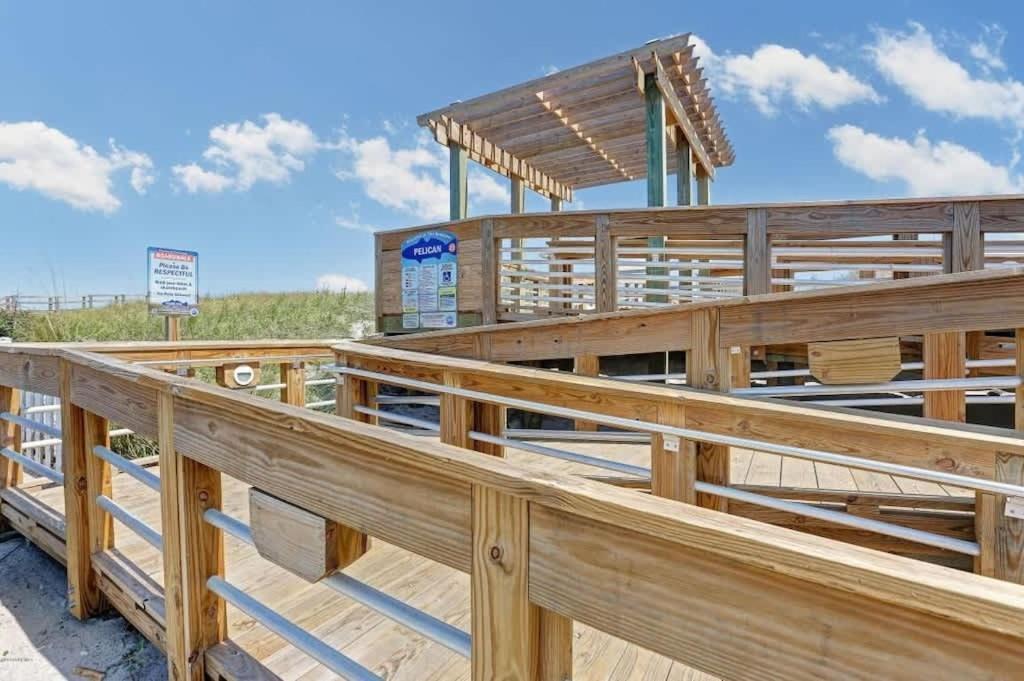 Beach Harbour 16 @ The Carolina Beach Boardwalk - Full Remodel! Eksteriør bilde