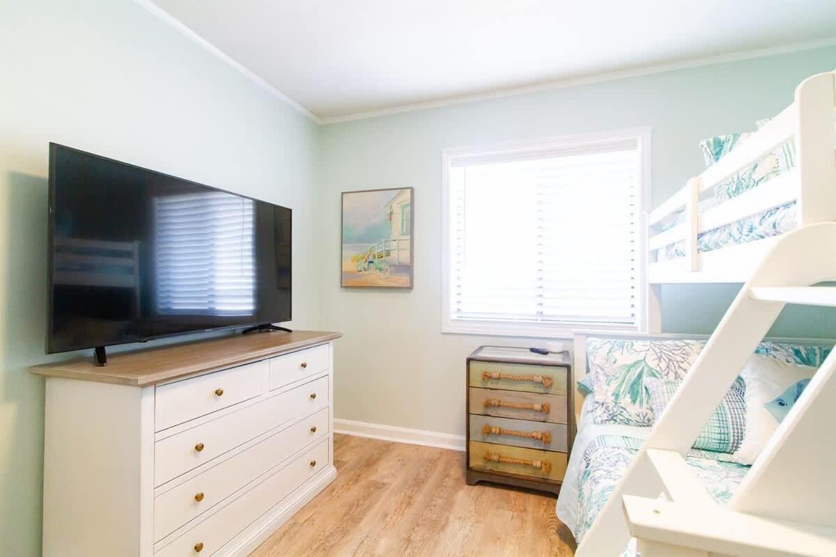 Beach Harbour 16 @ The Carolina Beach Boardwalk - Full Remodel! Eksteriør bilde